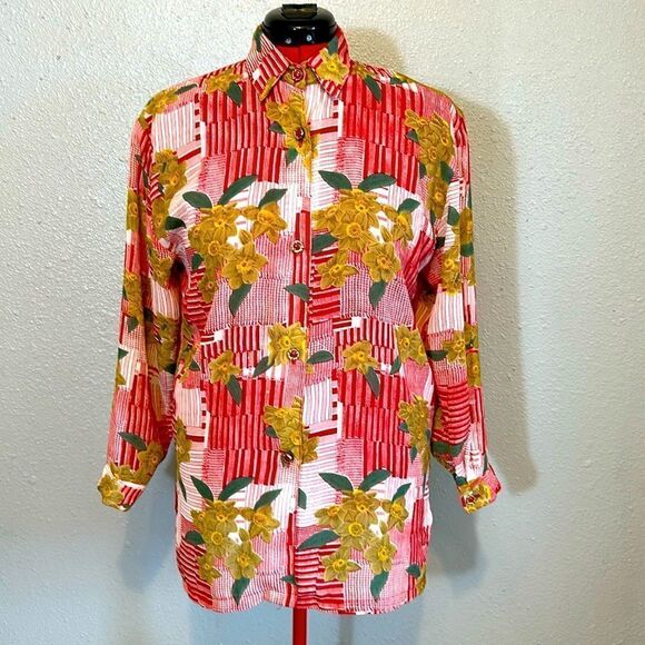 Chloe women’s long sleeve button up top. No size tag. Please see measurements - Picture 1 of 11